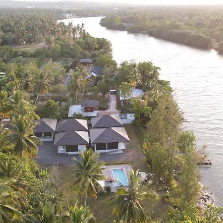 Suan Son Villa Koh Sa Nher สวนสนธิ์วิลล่า เกาะเสนอ Sha 수랏타니 외부 사진