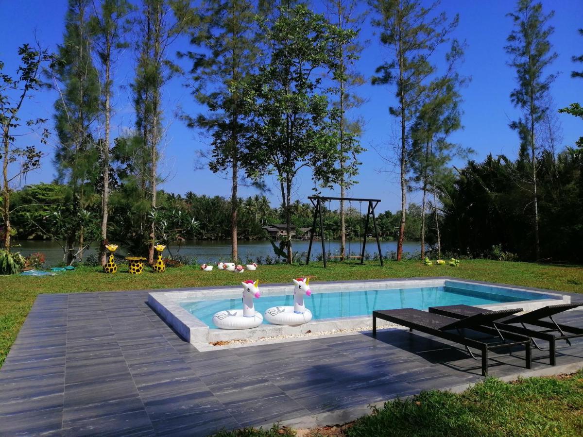 Suan Son Villa Koh Sa Nher สวนสนธิ์วิลล่า เกาะเสนอ Sha 수랏타니 외부 사진